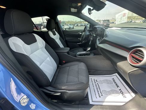 Used 2024 Chevrolet Trax RS image 23
