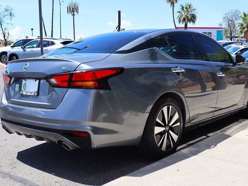 Used 2019 Nissan Altima 2.5 SL FWD image 13