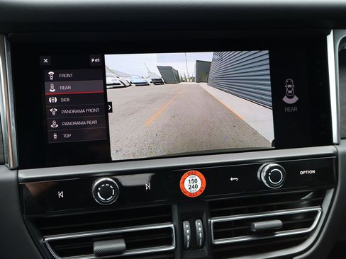 New 2026 Porsche Macan GTS AWD/4WD image 17