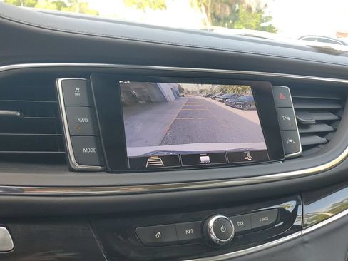 Used 2020 Buick Enclave Premium w/ Sun and Sites Package AWD/4WD image 26