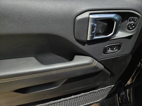 New 2026 Jeep Wrangler Unlimited Sahara AWD/4WD image 16
