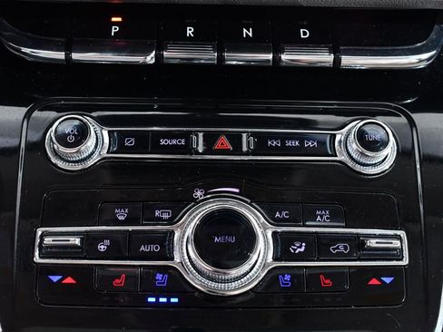 Used 2022 Lincoln Corsair AWD w/ Premium Package image 27