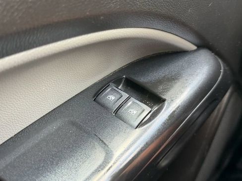 Used 2018 Chevrolet Colorado W/T RWD image 25