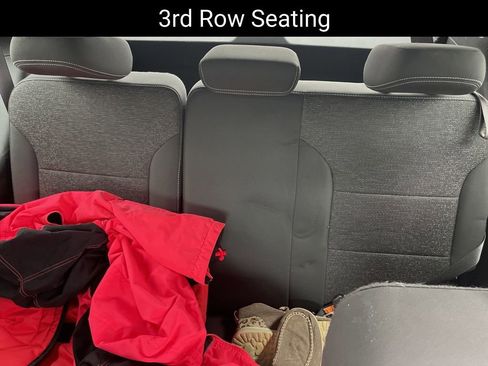 Used 2024 Chevrolet Traverse LT w/ Trailering Package image 10