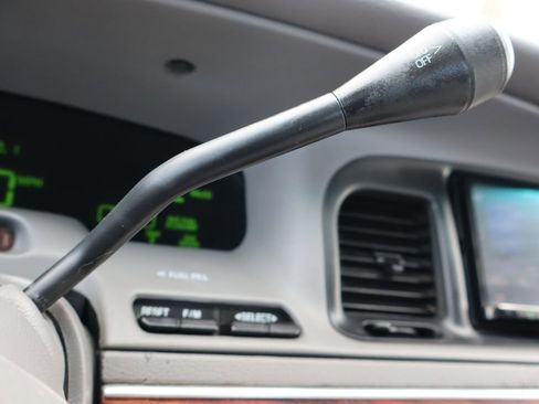 Used 2002 Mercury Grand Marquis LS image 32