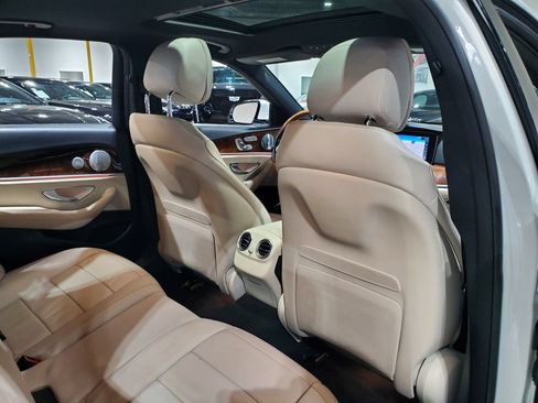 Used 2020 Mercedes-Benz E 350 Sedan image 24