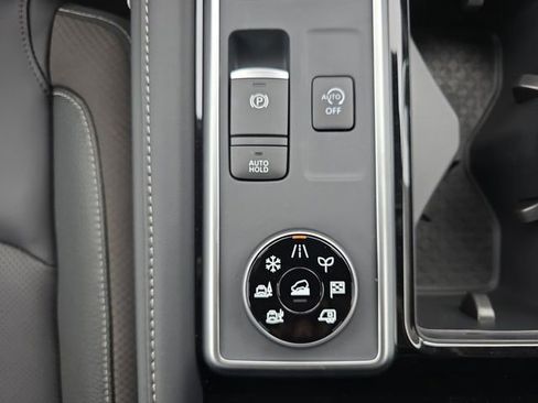 New 2026 Nissan Pathfinder SL image 28