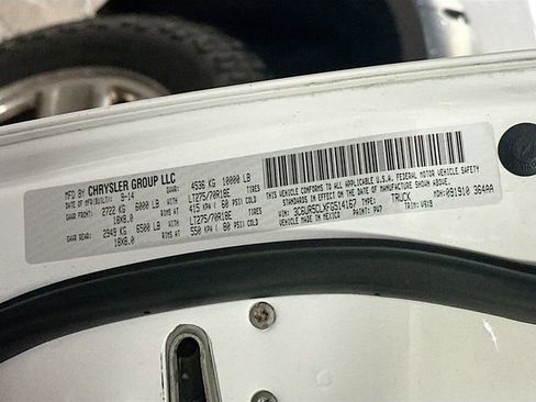 Used 2015 RAM 2500 Tradesman w/ Chrome Appearance Group image 31