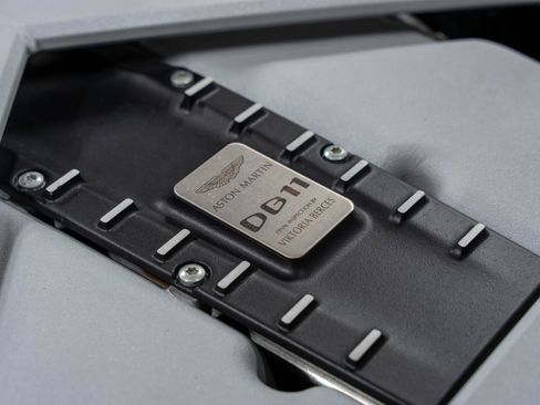 Used 2018 Aston Martin DB11 V12 image 44