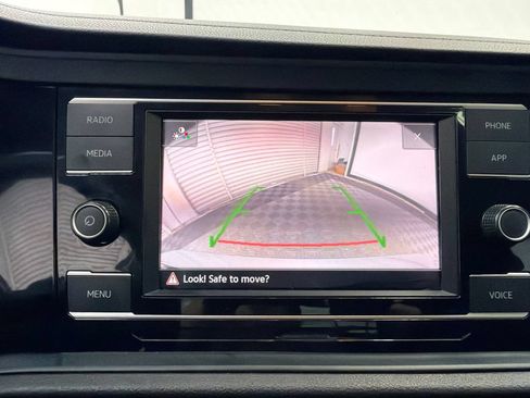 Used 2024 Volkswagen Jetta SE FWD image 29
