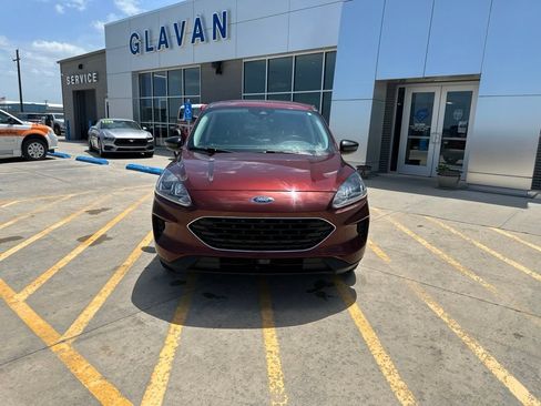 Used 2021 Ford Escape SE w/ SE Sport Appearance Package AWD/4WD image 2