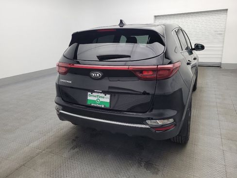 Used 2021 Kia Sportage LX image 7