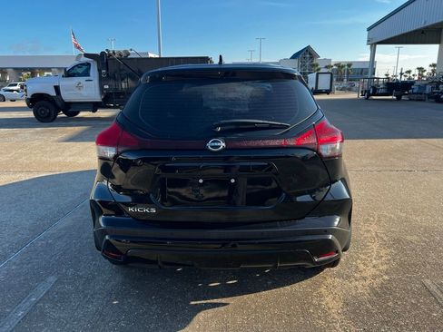 Used 2024 Nissan Kicks S FWD image 6
