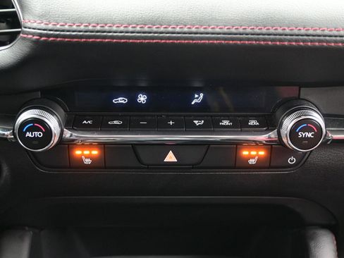 Used 2024 MAZDA MAZDA3 s image 20