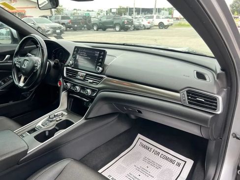 Used 2020 Honda Accord Sport image 15