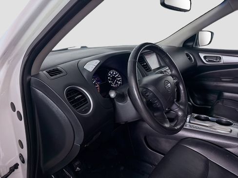 Used 2019 Nissan Pathfinder SL FWD image 23
