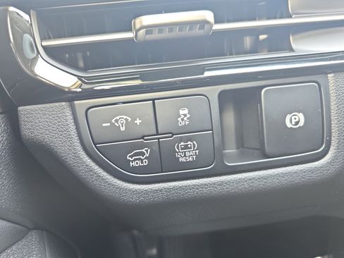 Used 2026 Kia Sportage EX w/ EX Panoramic Sunroof Package image 23