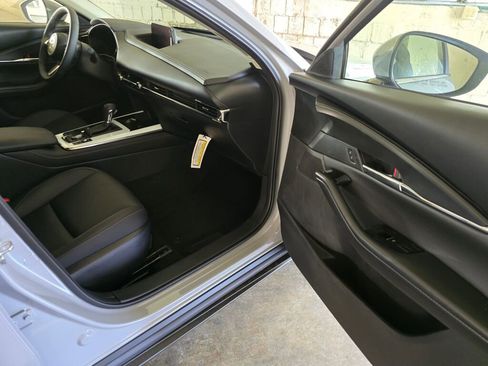 New 2025 MAZDA CX-30 AWD 2.5 S w/ Preferred Package image 28