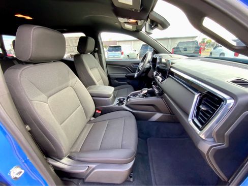 New 2025 GMC Canyon Elevation w/ Convenience Package image 29