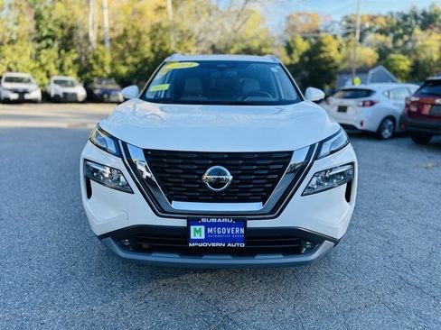 Used 2021 Nissan Rogue SL w/ Premium Package image 2