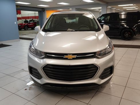 Used 2021 Chevrolet Trax LS image 14