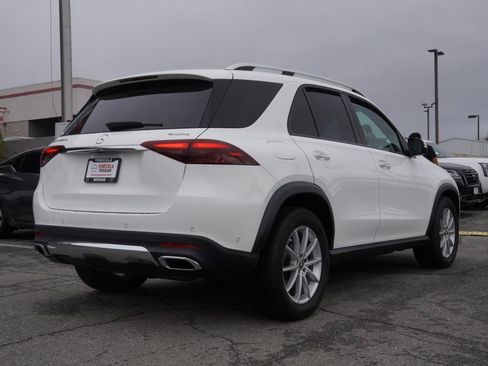 Used 2024 Mercedes-Benz GLE 450e 4MATIC image 4