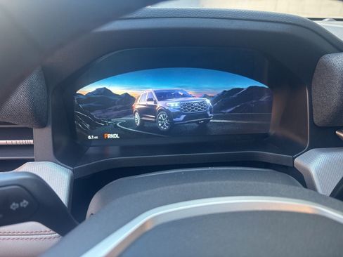 New 2026 Ford Explorer Active w/ Active Comfort Package image 12