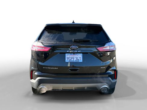 Used 2023 Ford Edge Titanium image 4