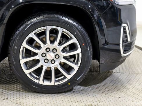 Used 2023 GMC Acadia Denali w/ Denali Ultimate Package image 10