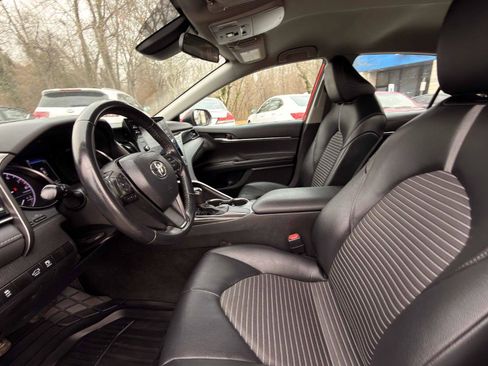 Used 2021 Toyota Camry SE image 15