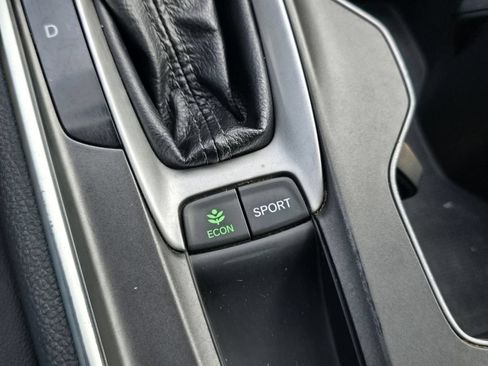 Used 2019 Honda Accord Sport image 6