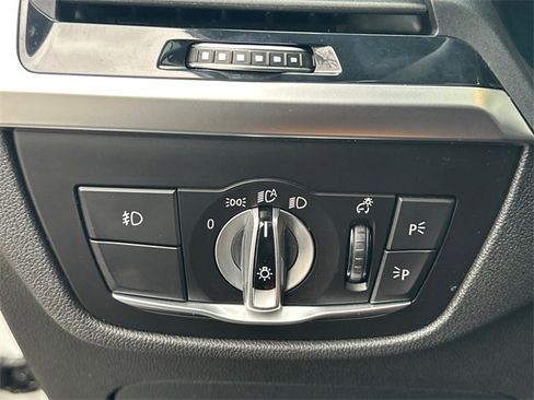 Used 2021 BMW X3 sDrive30i w/ Executive Package image 26