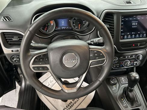 Used 2022 Jeep Cherokee Latitude Lux AWD/4WD image 4