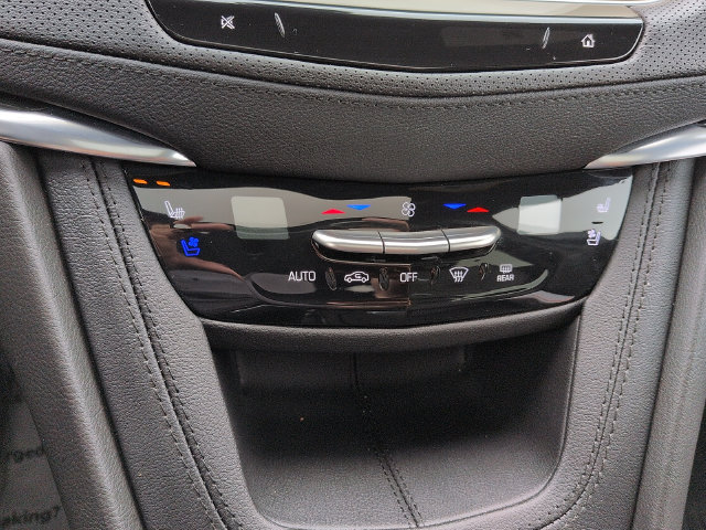 Used 2025 Cadillac XT5 Premium Luxury w/ Technology Package AWD/4WD image 25