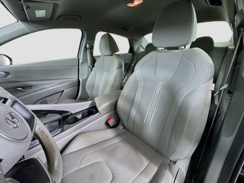 Used 2023 Hyundai Elantra SEL w/ Convenience Package image 22