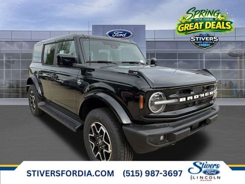 New 2026 Ford Bronco Outer Banks AWD/4WD image 1
