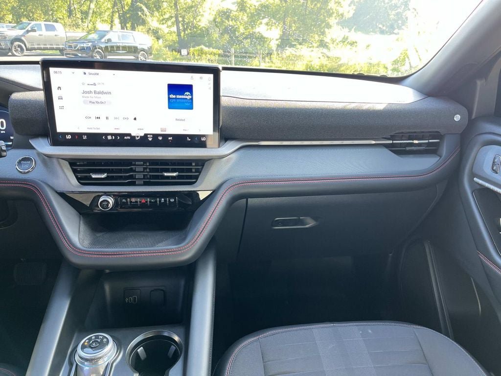 Used 2026 Ford Explorer ST-Line w/ ST-Line Street Pack AWD/4WD image 11