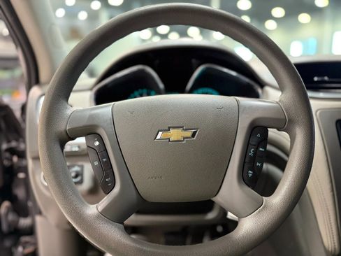 Used 2017 Chevrolet Traverse LS image 13
