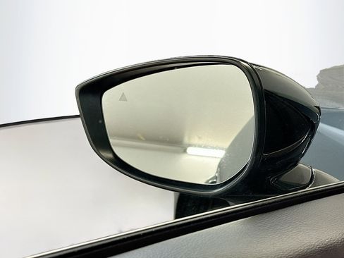 Used 2025 MAZDA CX-30 AWD 2.5 S w/ Preferred Package image 16