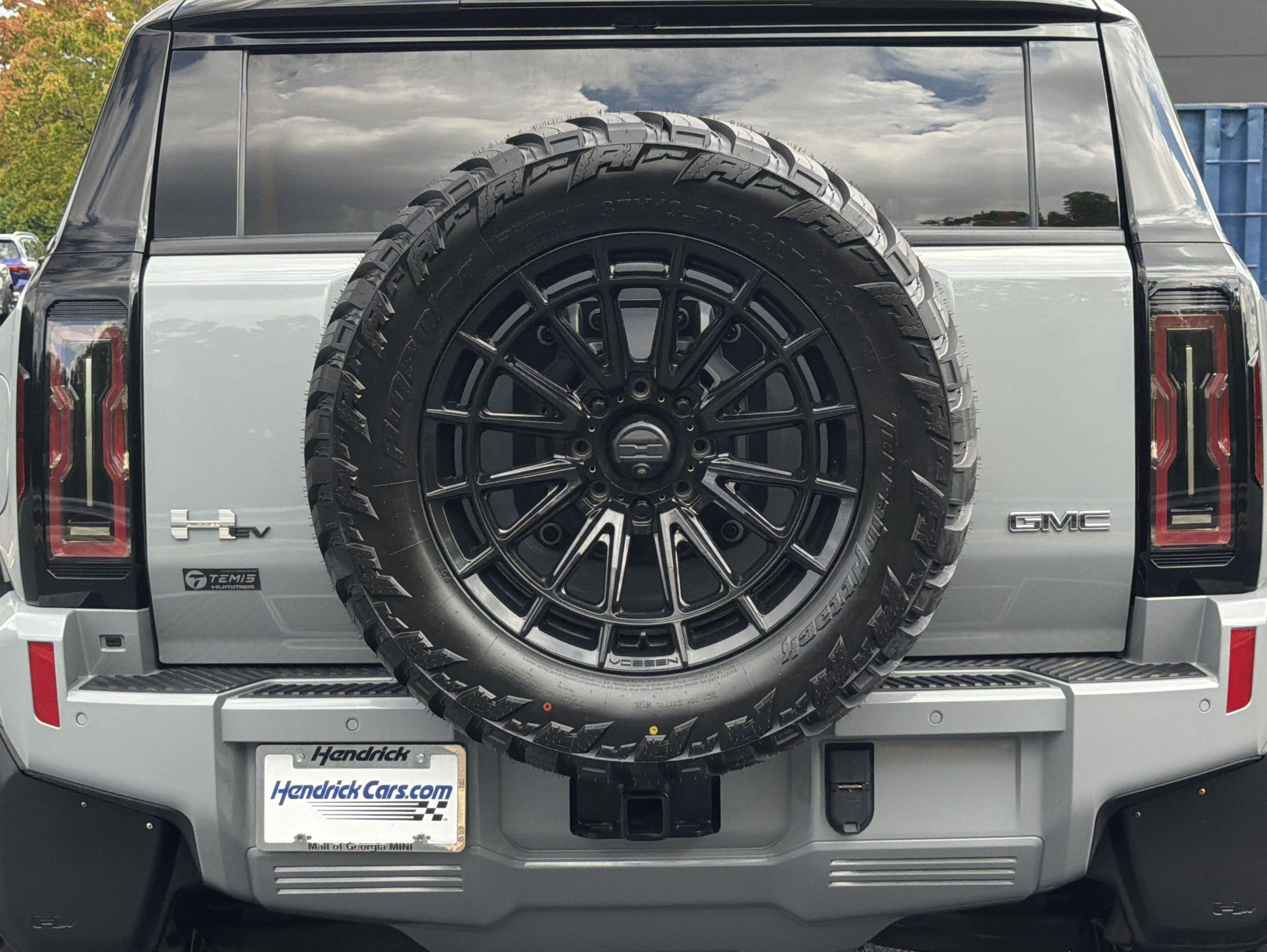 Used 2024 GMC Hummer EV 3X w/ LPO, Illumination Package AWD/4WD image 23