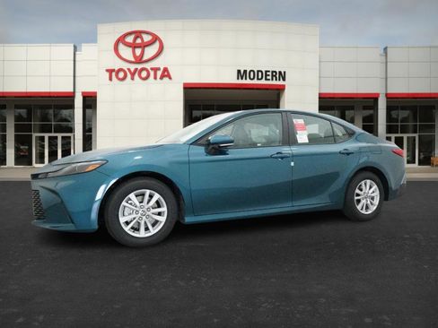 New 2026 Toyota Camry LE image 7