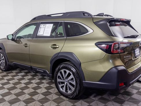 Used 2024 Subaru Outback Premium image 17
