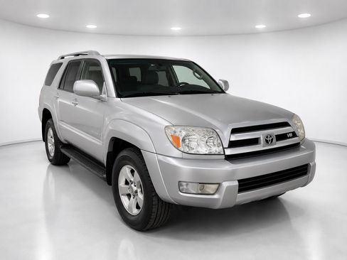 Used 2004 Toyota 4Runner Sport AWD/4WD image 2