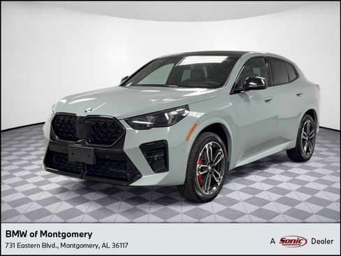 Certified 2026 BMW X2 xDrive28i w/ Technology Package AWD/4WD image 1