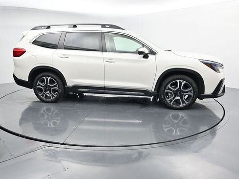 Used 2023 Subaru Ascent Limited AWD/4WD image 12