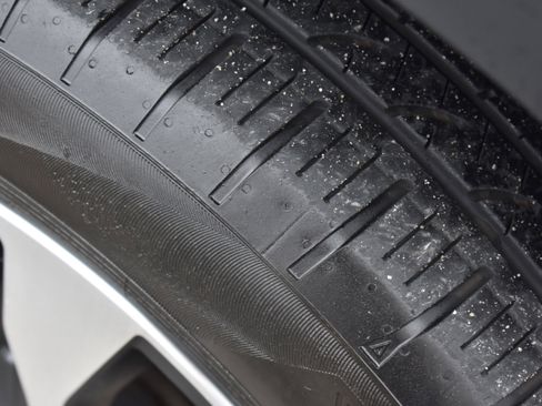 Used 2023 Subaru Outback Limited image 11