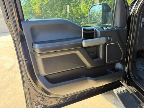 Used 2017 Ford F150 Raptor w/ Equipment Group 802A Luxury AWD/4WD image 8