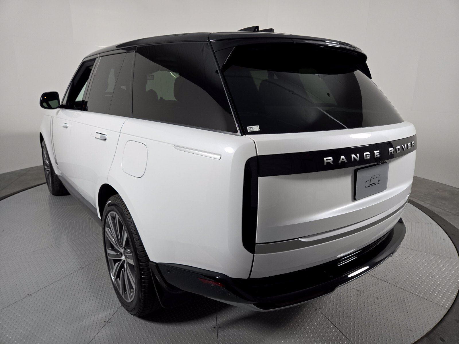 New 2026 Land Rover Range Rover Autobiography AWD/4WD image 17