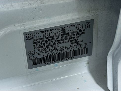 Used 2024 Nissan Sentra SV image 12