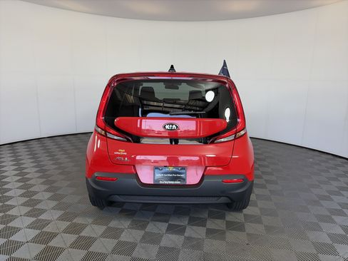 Certified 2021 Kia Soul LX FWD image 9